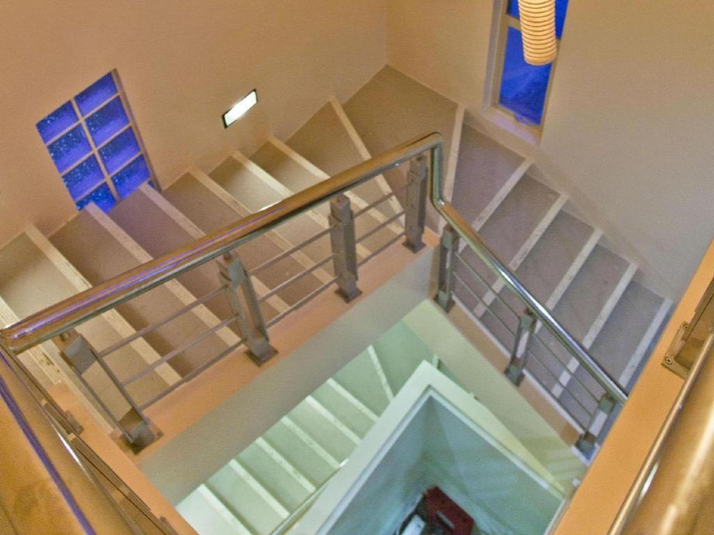 B Pod Hotel Manoc-Manoc Екстериор снимка