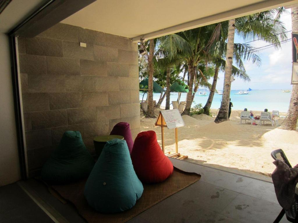 B Pod Hotel Manoc-Manoc Екстериор снимка